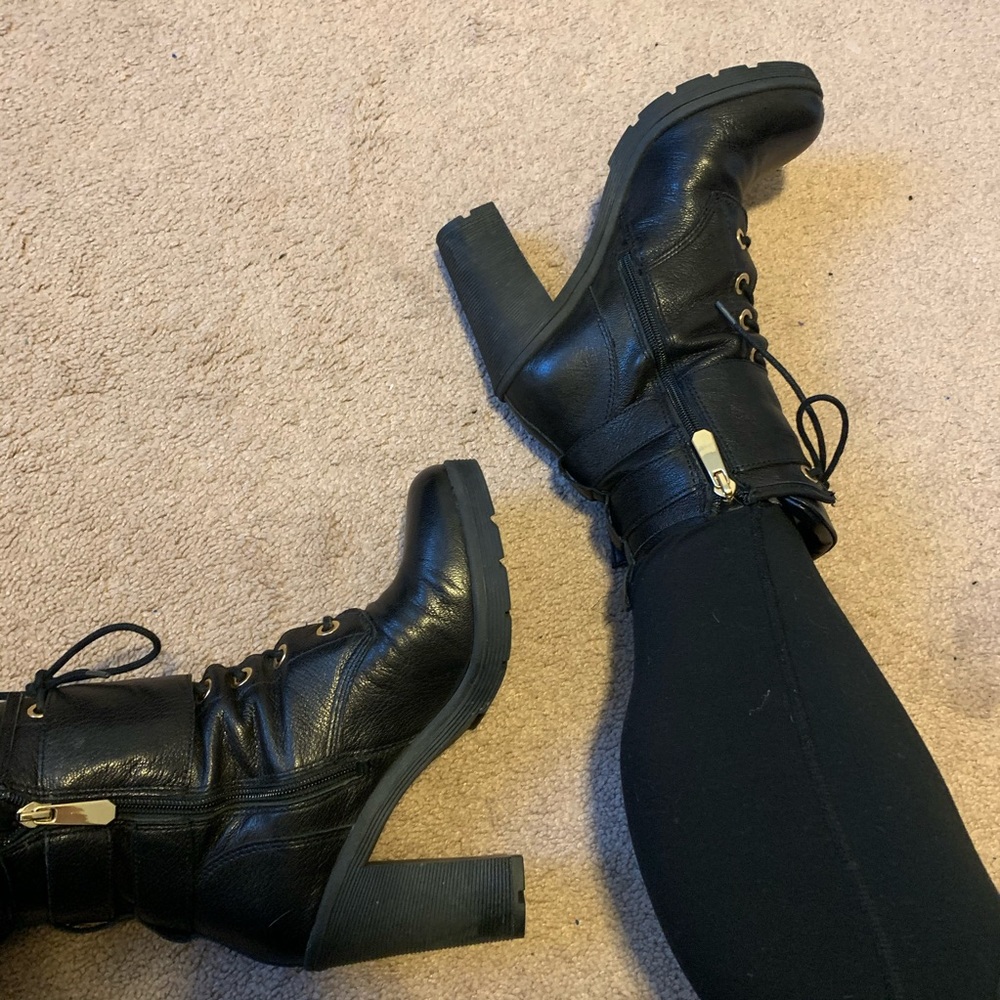 Guess‎ Leather Boots - Picture 6 of 7
